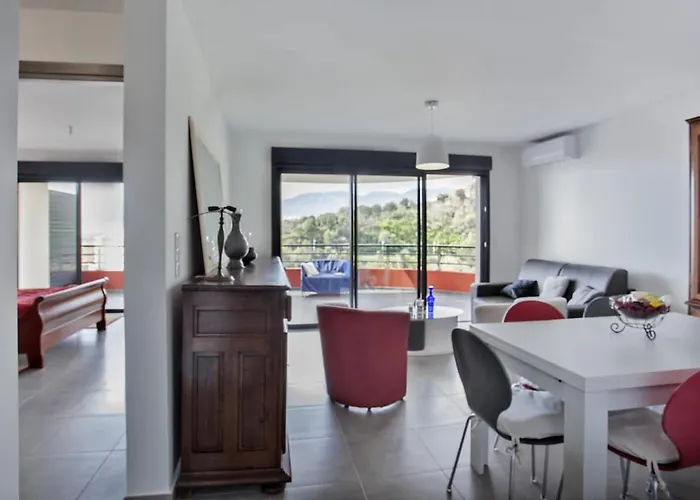 Casa San Ghjisé * Bastia (Corsica)